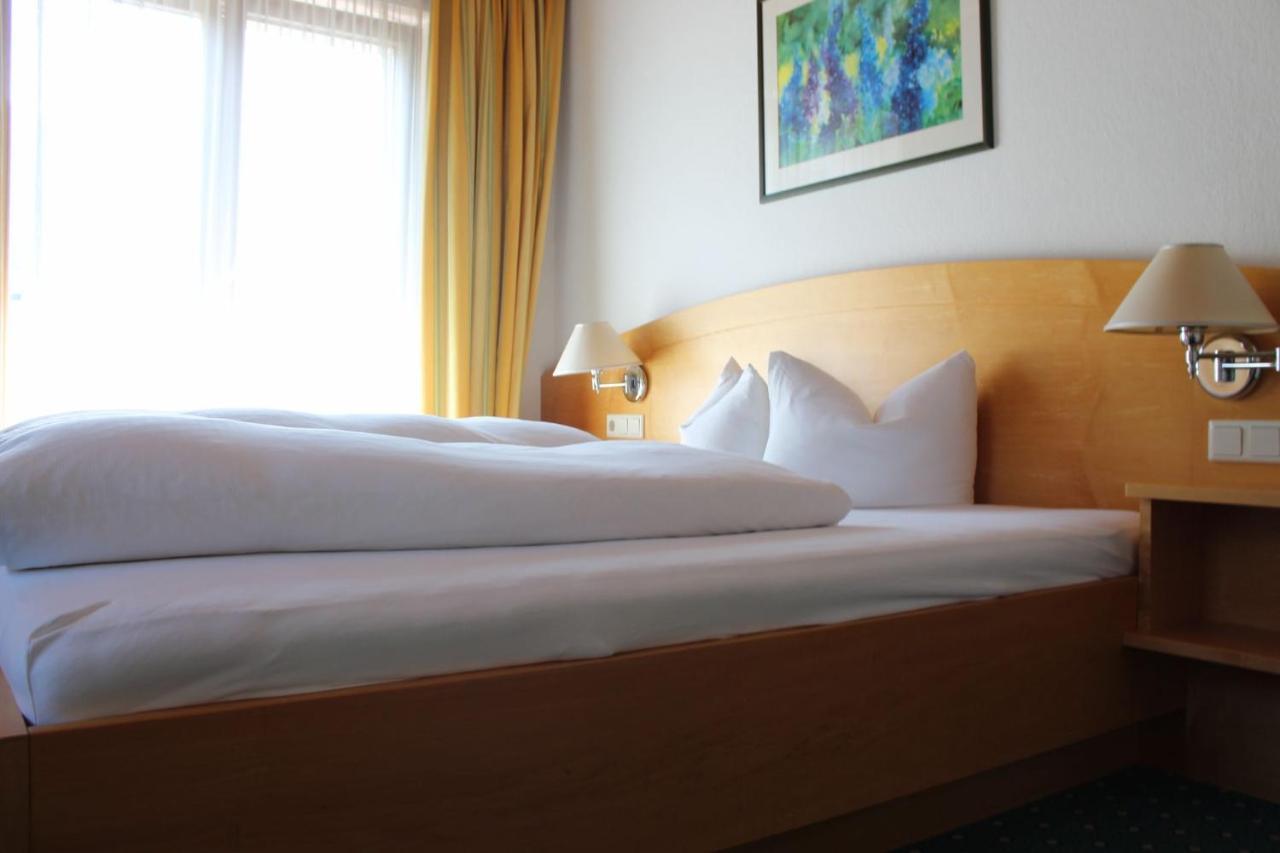 Wanderhotel Garni Cresta Schruns Eksteriør billede