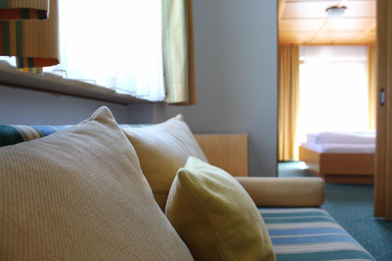 Wanderhotel Garni Cresta Schruns Eksteriør billede